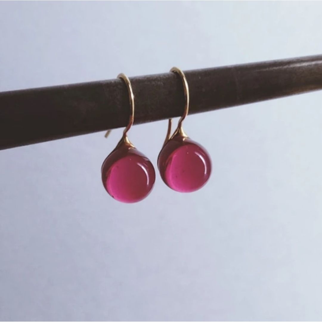 Japanese glass artist Handcrafted round glass drop earrings in fuchsia pink color made with 23K gold vermeil.